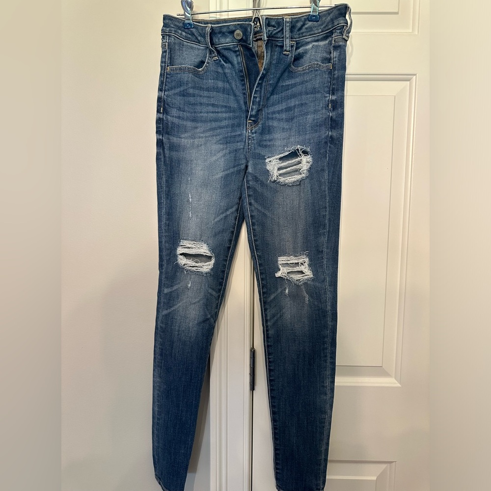 American Eagle, Super High Rise Jegging size 6. USED: GREAT condition